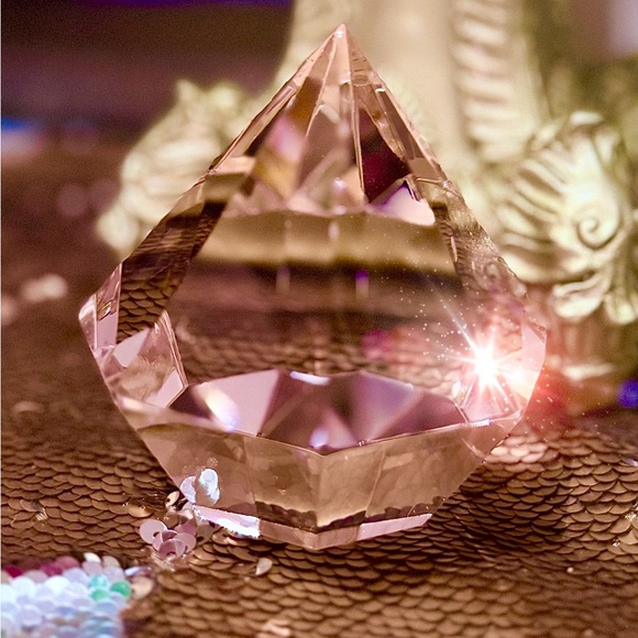 Art Glass - Diamond Prism - Picture 3 of 5